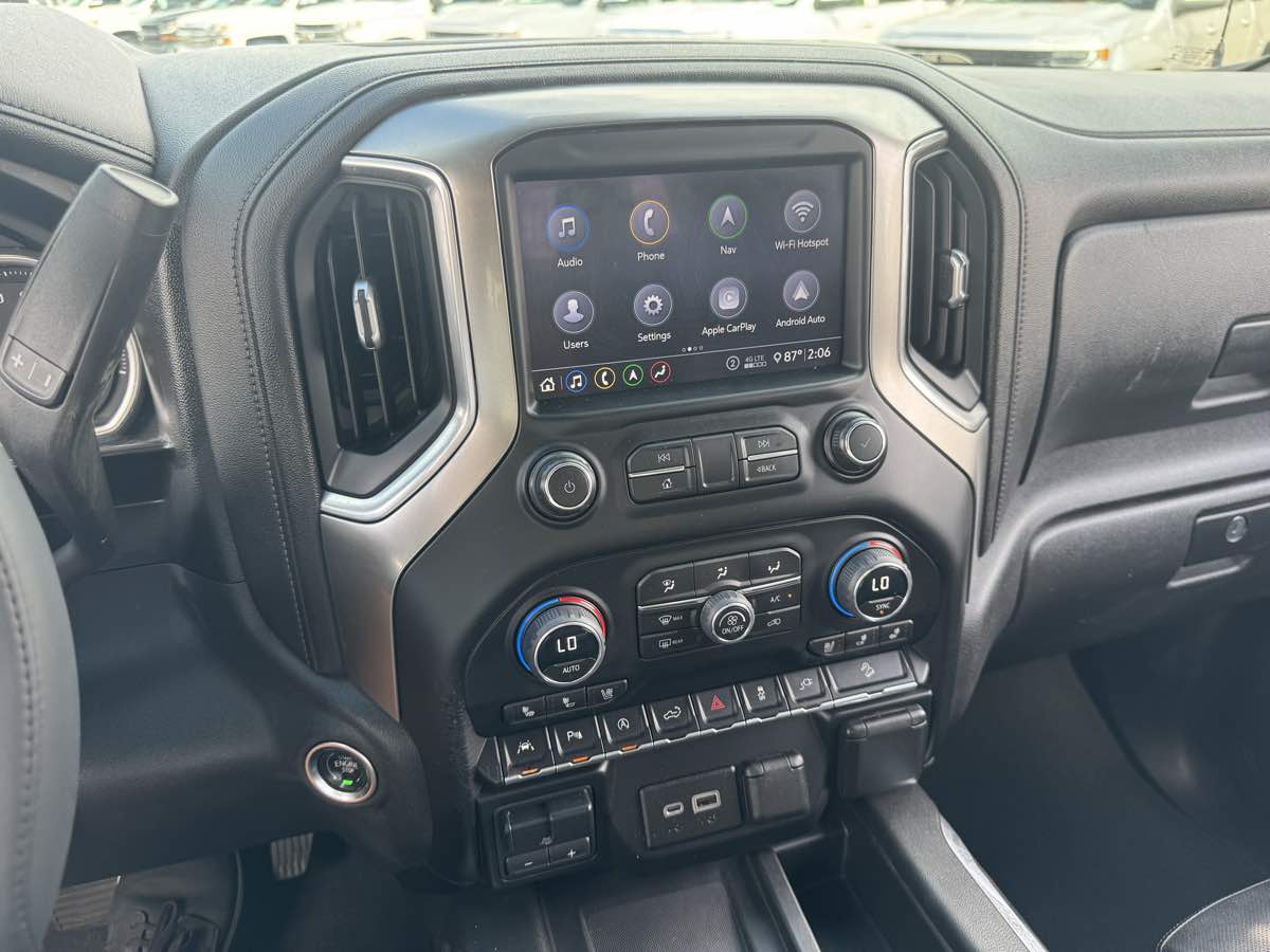 Chevrolet Silverado photo 28