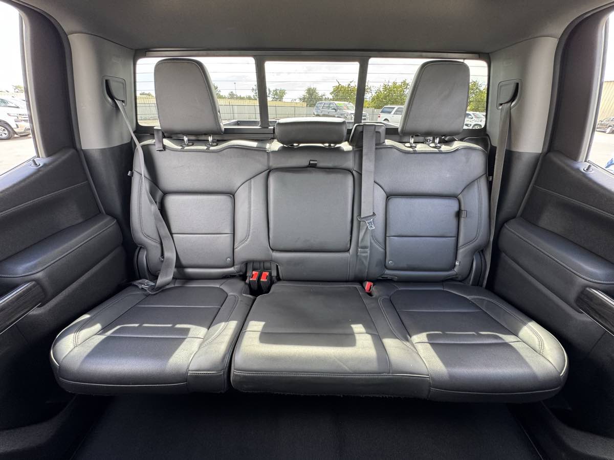 Chevrolet Silverado photo 39