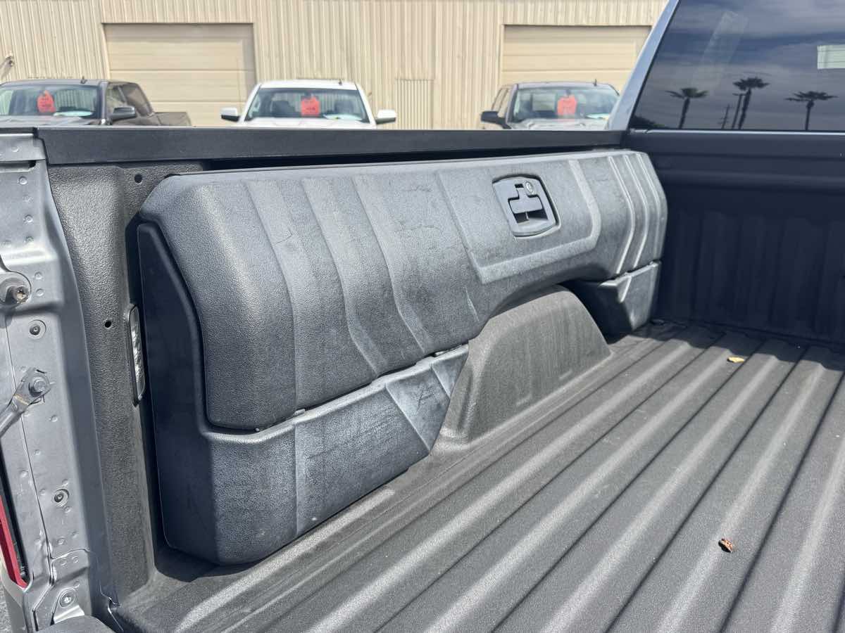 Chevrolet Silverado photo 42