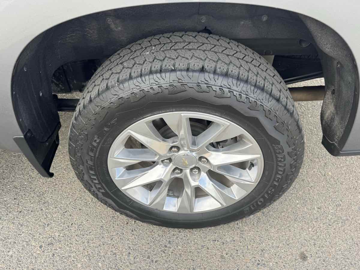 Chevrolet Silverado photo 44