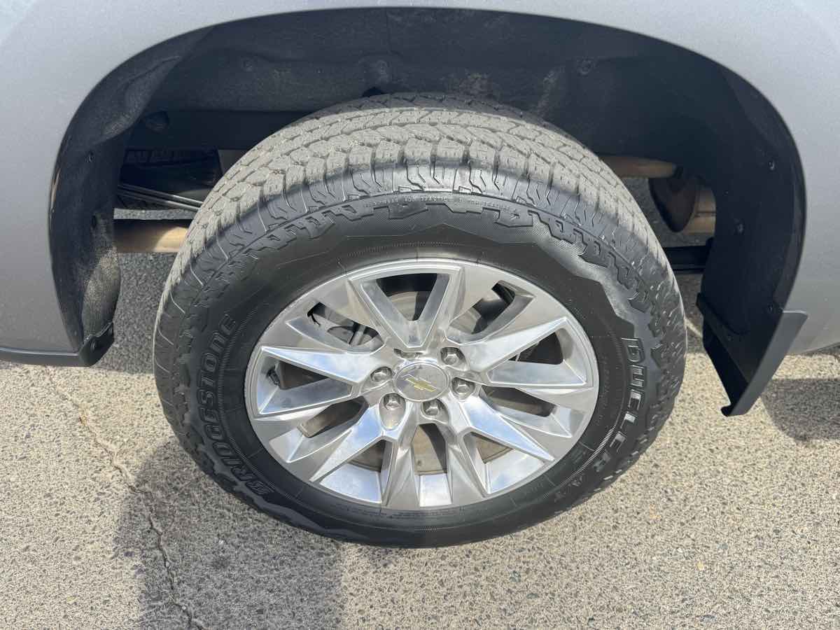 Chevrolet Silverado photo 45