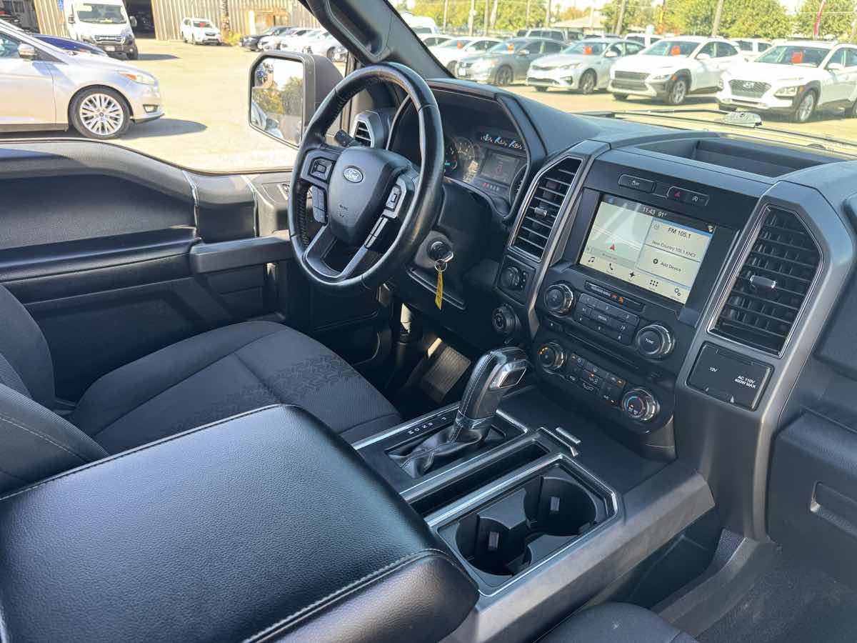 Ford F-150 photo 15