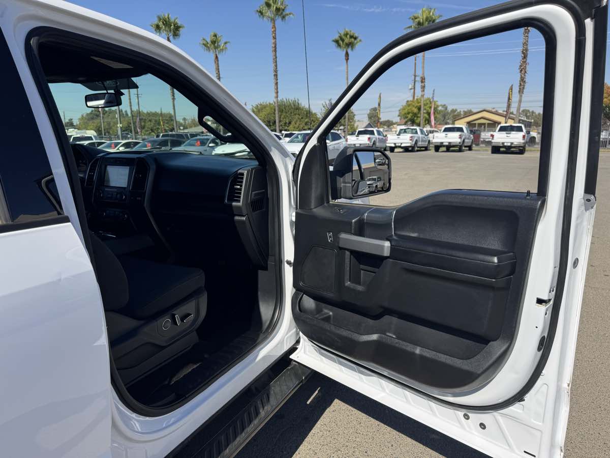 Ford F-150 photo 16