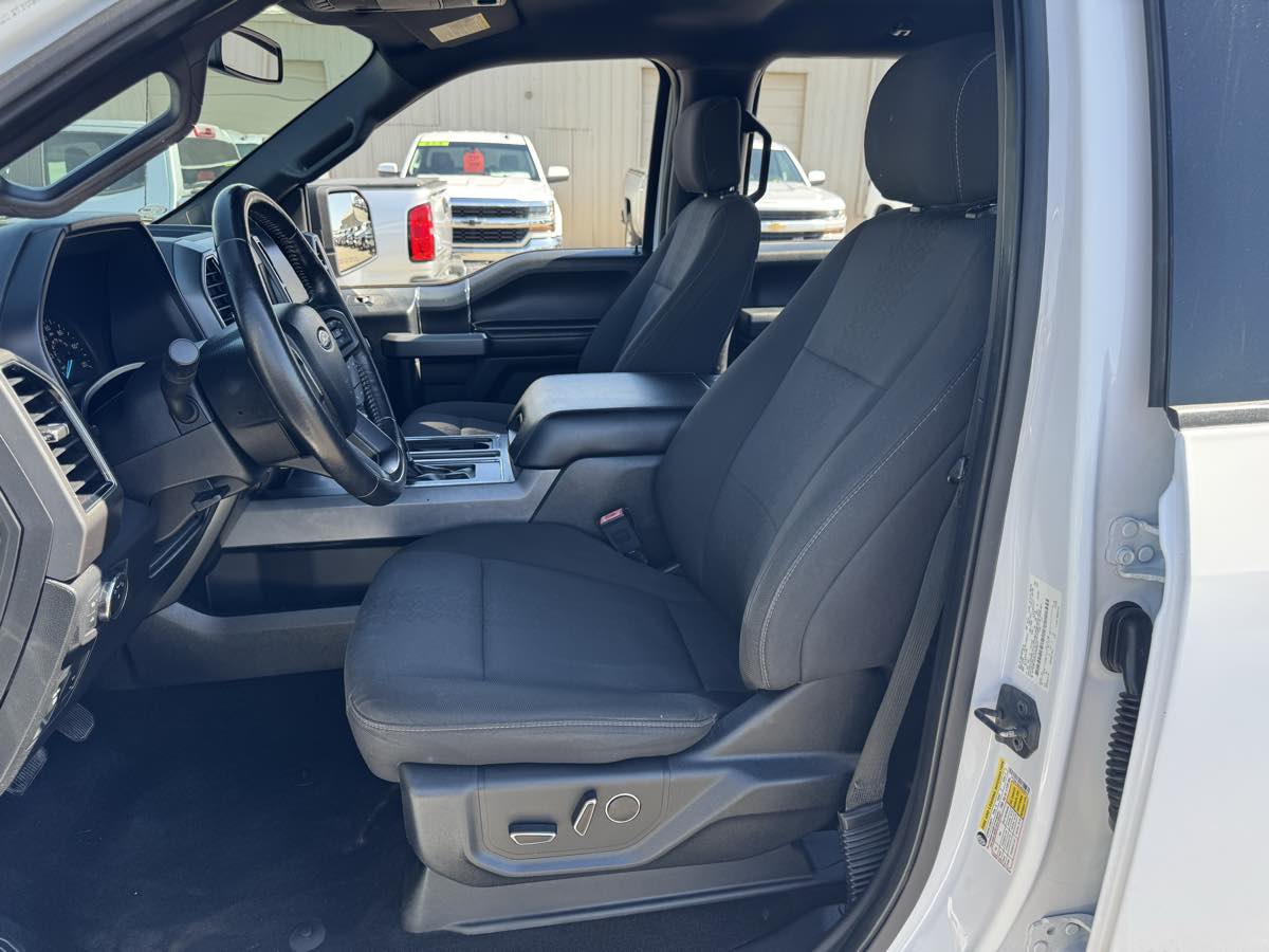Ford F-150 photo 21