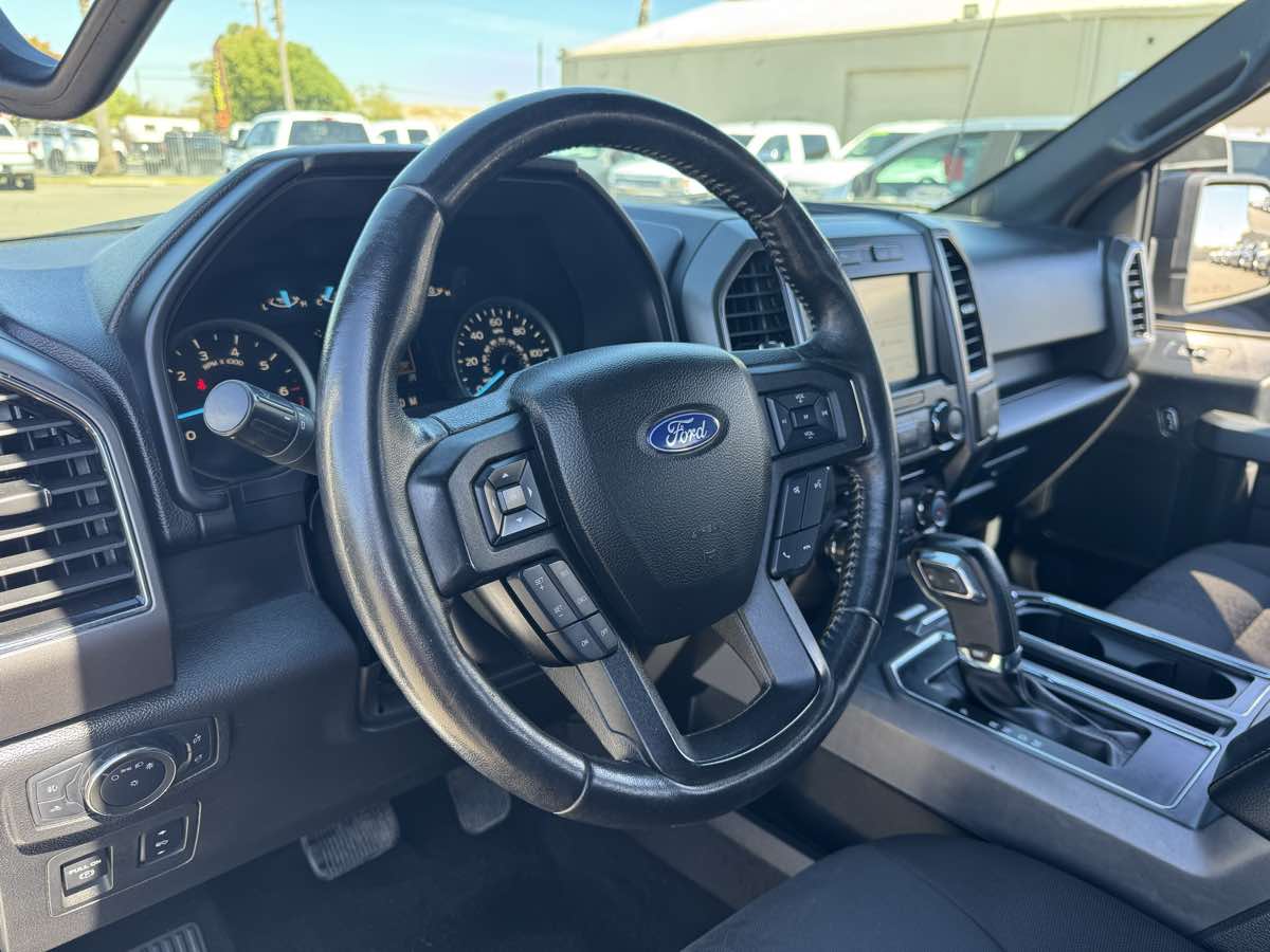 Ford F-150 photo 24
