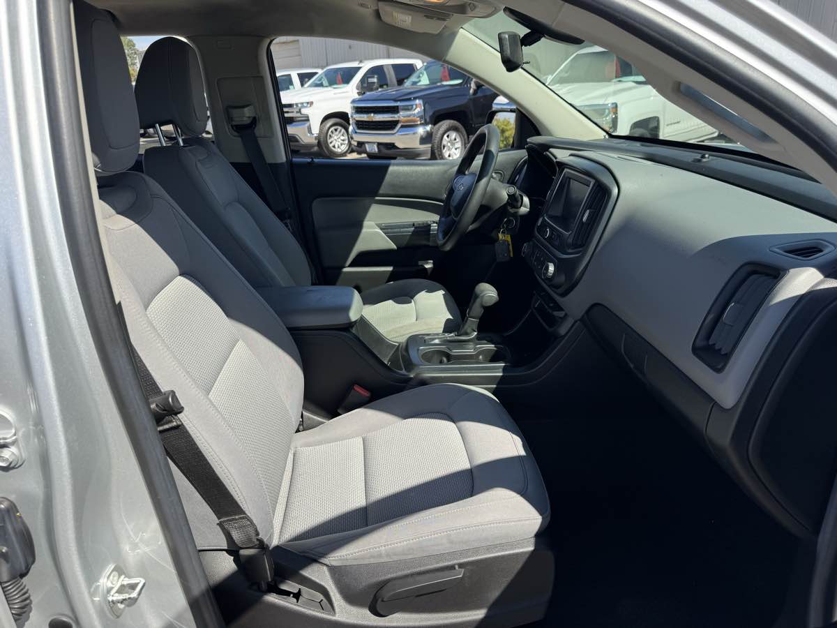 Chevrolet Colorado photo 14