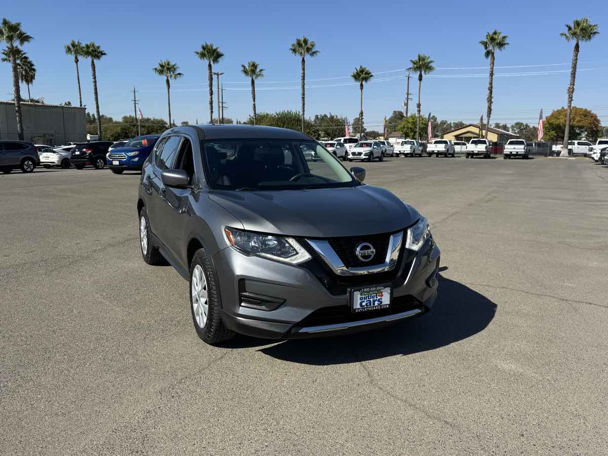 Nissan Rogue photo 3