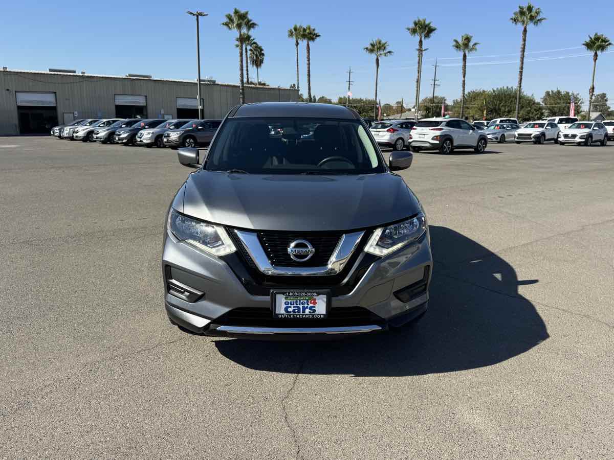 Nissan Rogue photo 4
