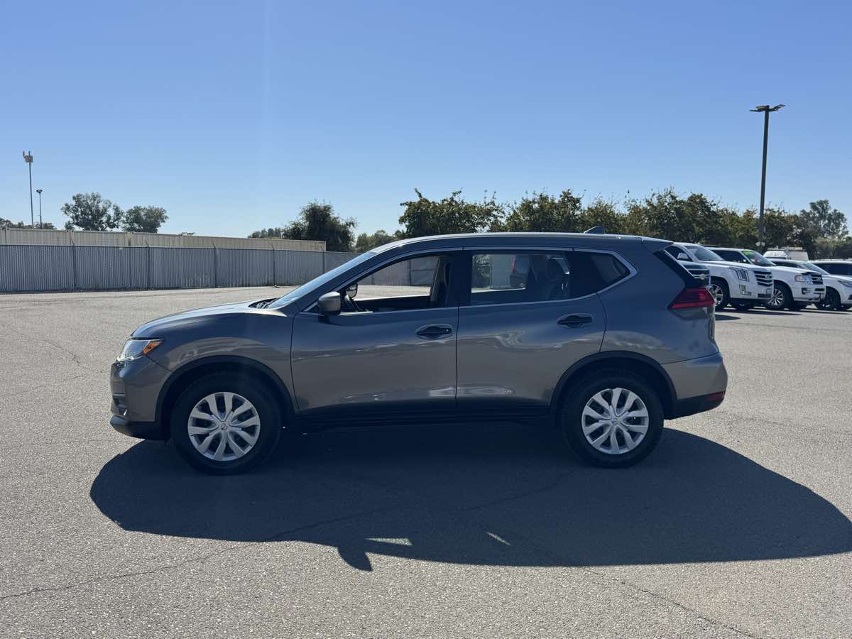 Nissan Rogue photo 6