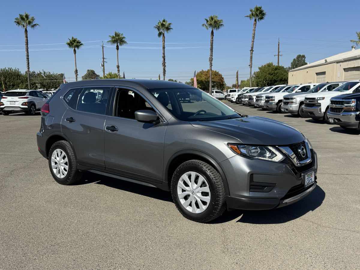 Nissan Rogue photo 11
