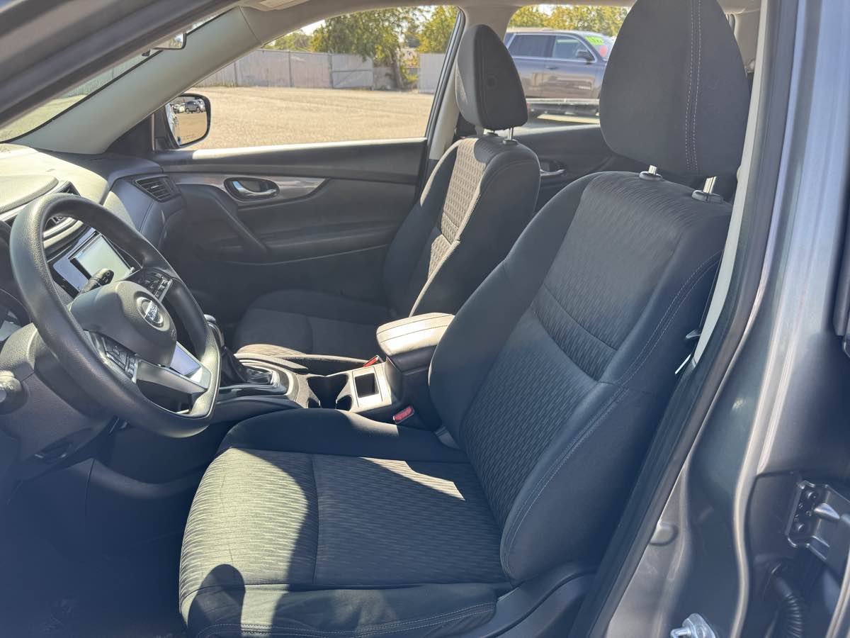 Nissan Rogue photo 20