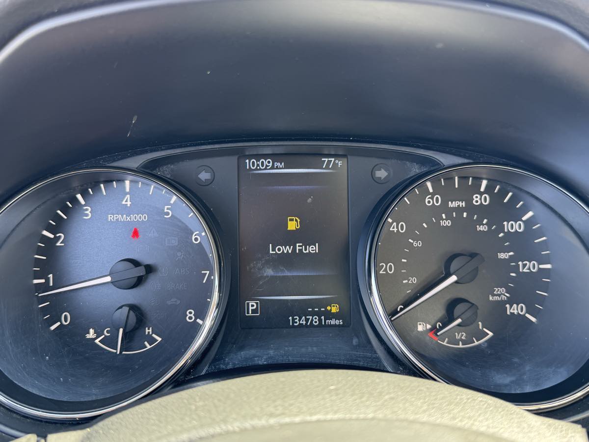 Nissan Rogue photo 21