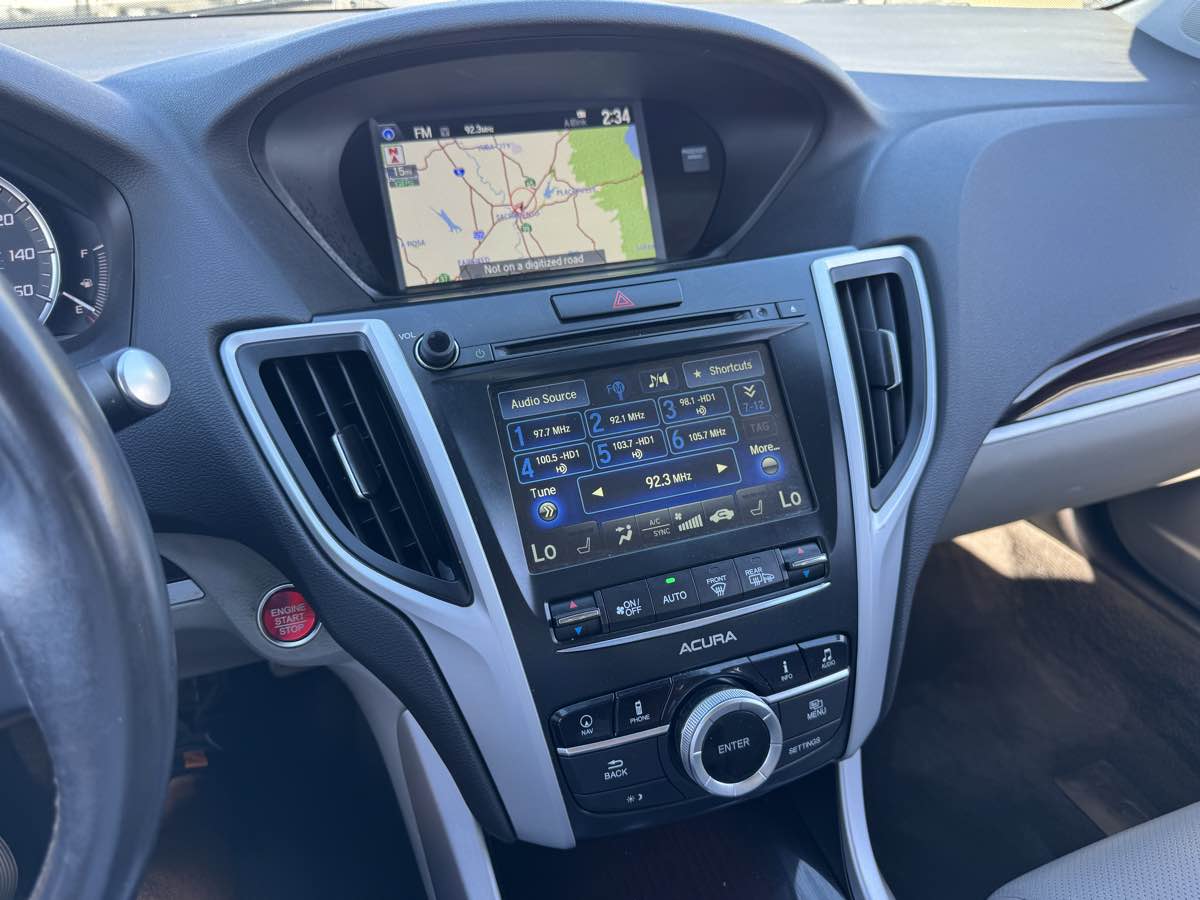 Acura TLX photo 26