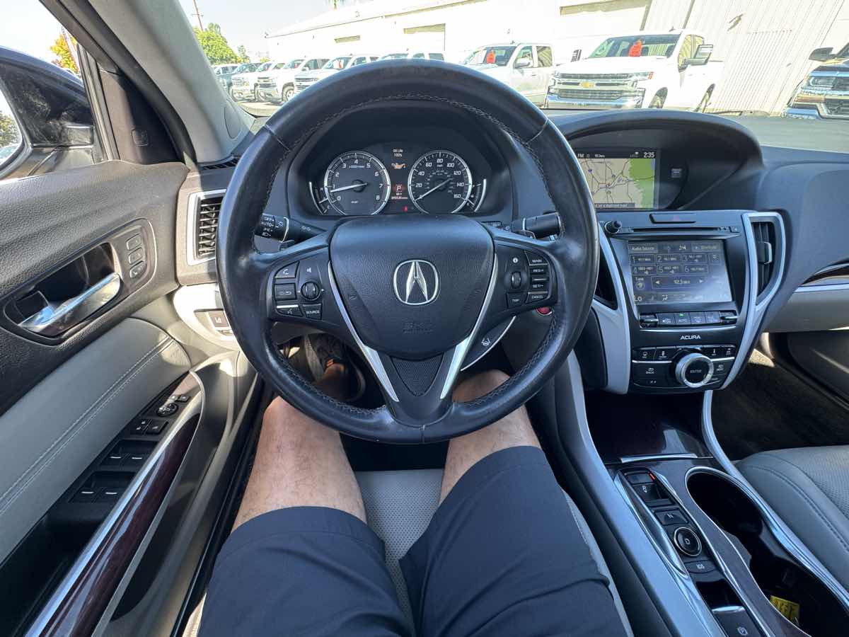 Acura TLX photo 34