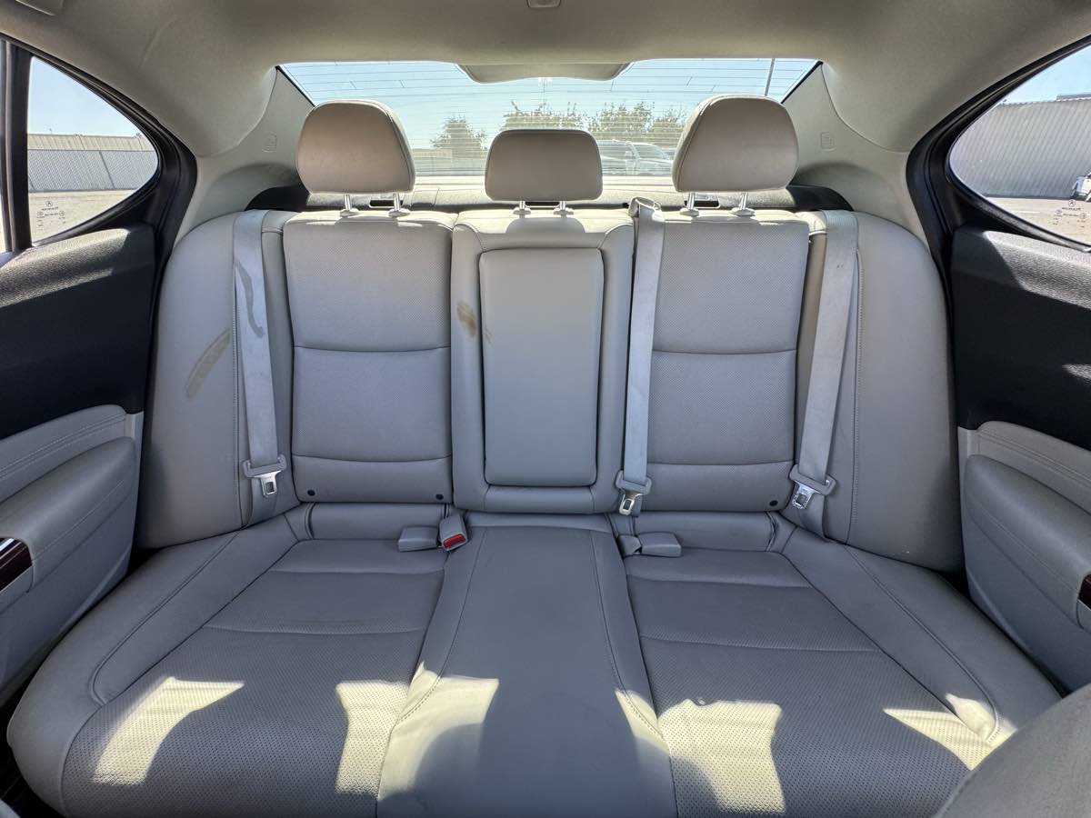 Acura TLX photo 36