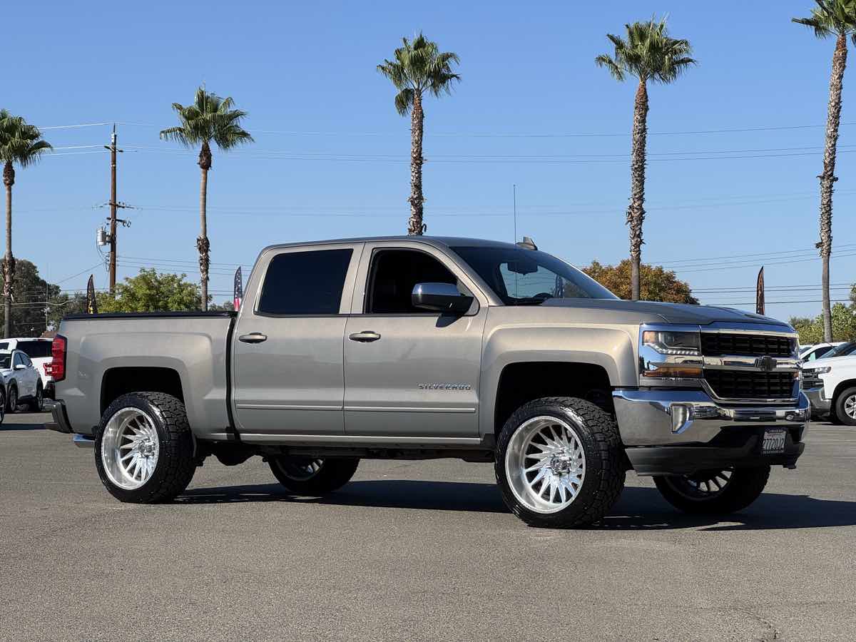 Chevrolet Silverado photo 42