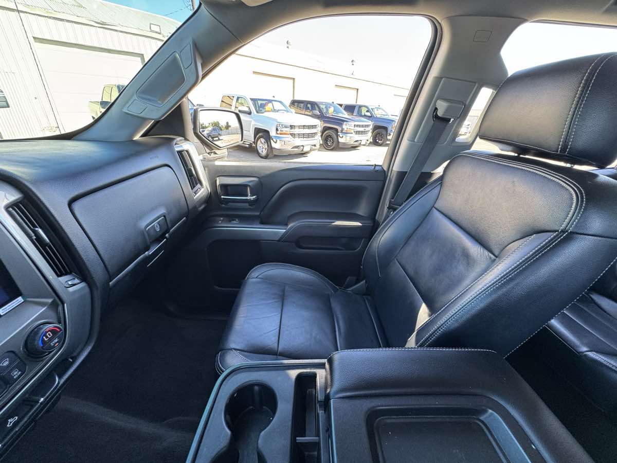 Chevrolet Silverado photo 34
