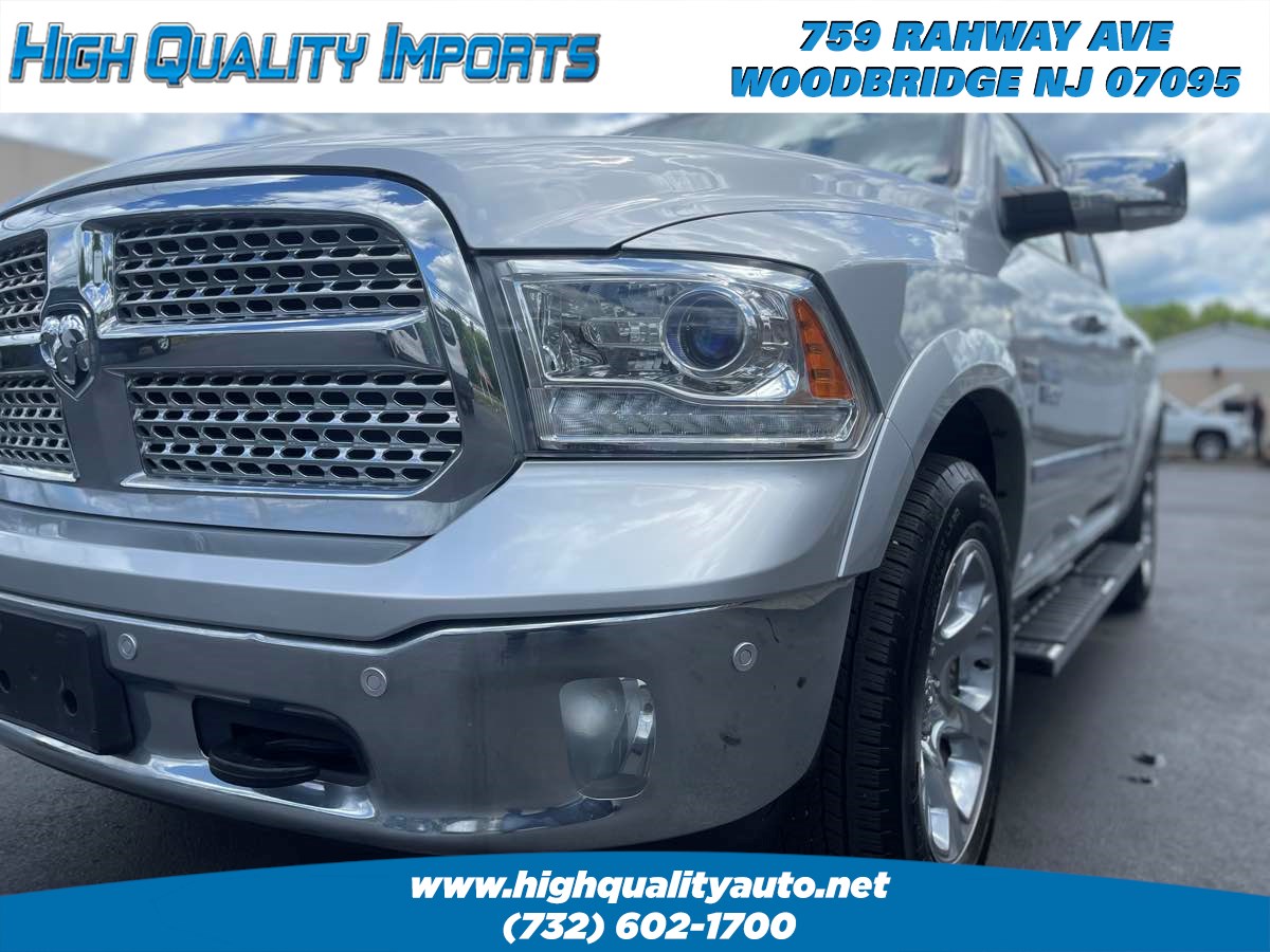 2017 Ram 1500 Laramie photo 9