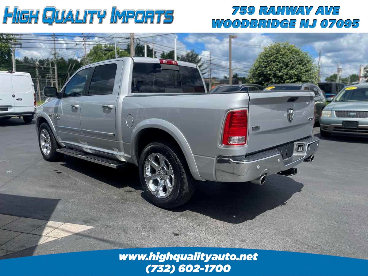 2017 Ram 1500 Laramie photo 4