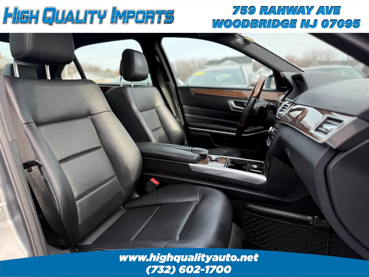 2014 Mercedes Benz E 4MATIC Sport Sedan photo 23
