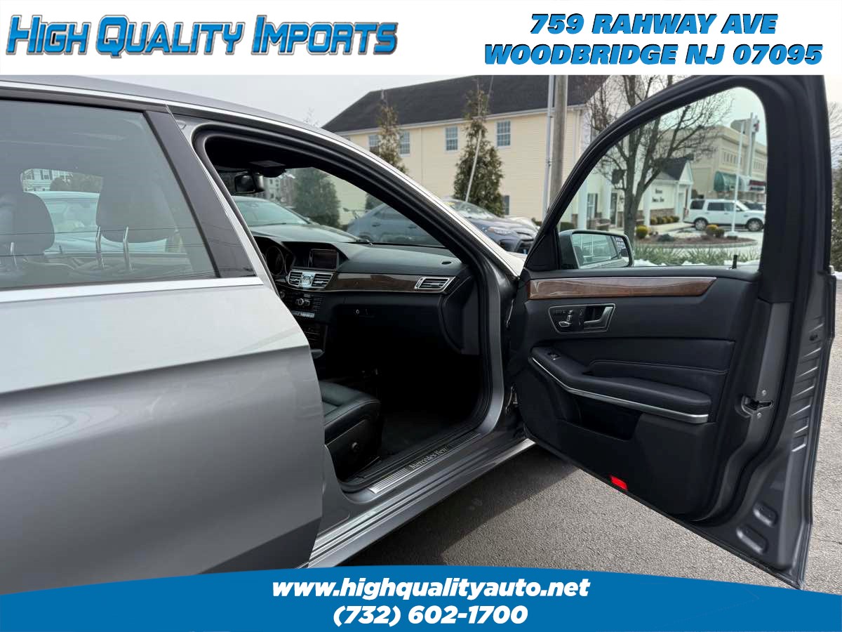 2014 Mercedes Benz E 4MATIC Sport Sedan photo 21
