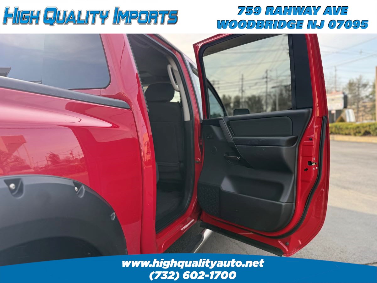 2012 Nissan Titan S photo 18
