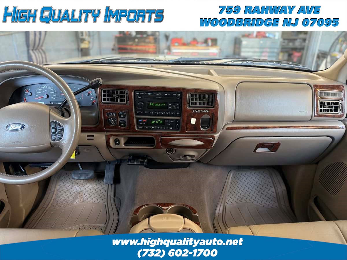2004 Ford Excursion Limited photo 21