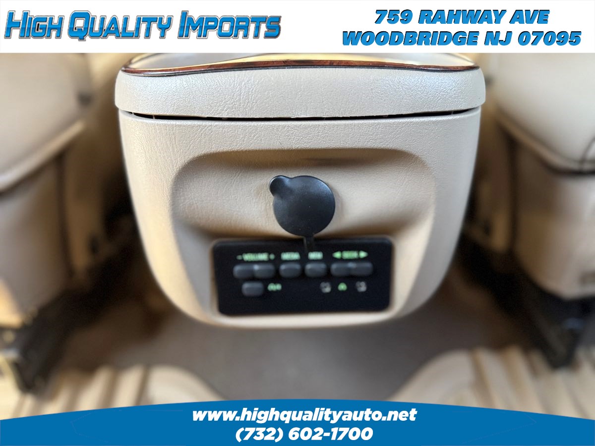 2004 Ford Excursion Limited photo 31
