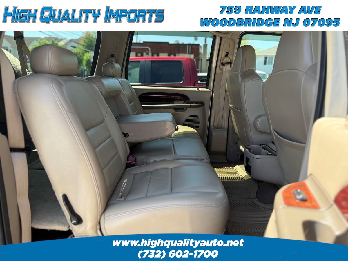 2004 Ford Excursion Limited photo 17