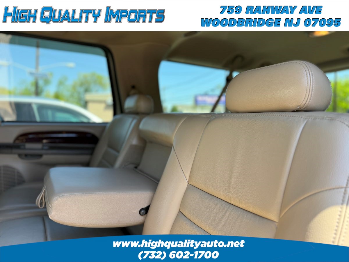2004 Ford Excursion Limited photo 39