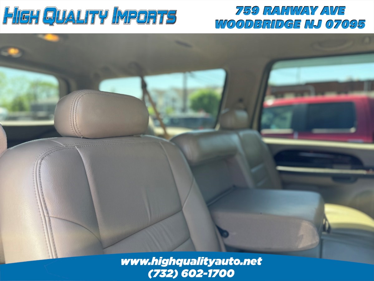 2004 Ford Excursion Limited photo 40