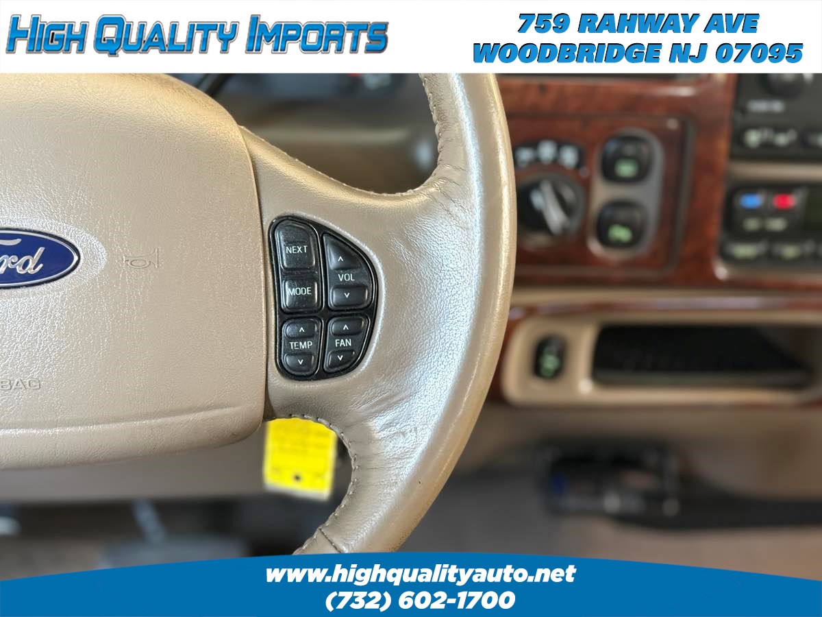 2004 Ford Excursion Limited photo 37