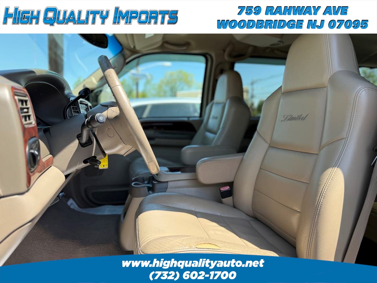2004 Ford Excursion Limited photo 12