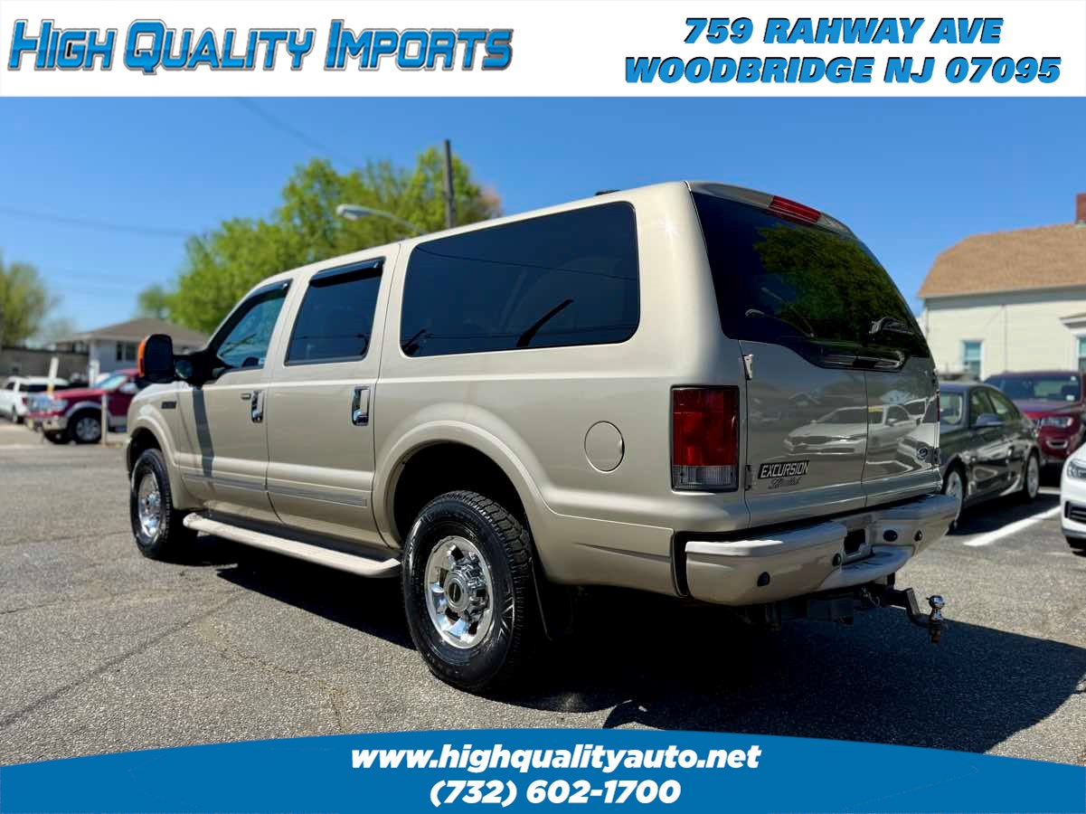 2004 Ford Excursion Limited photo 5