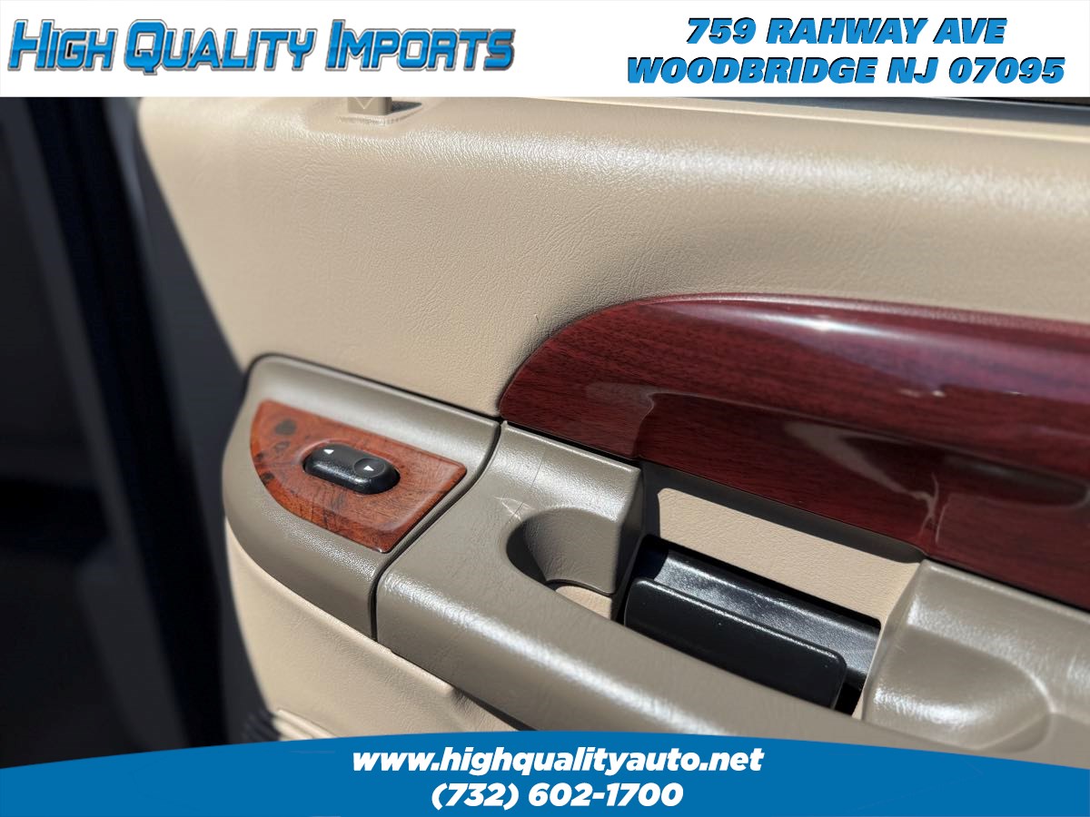 2004 Ford Excursion Limited photo 43