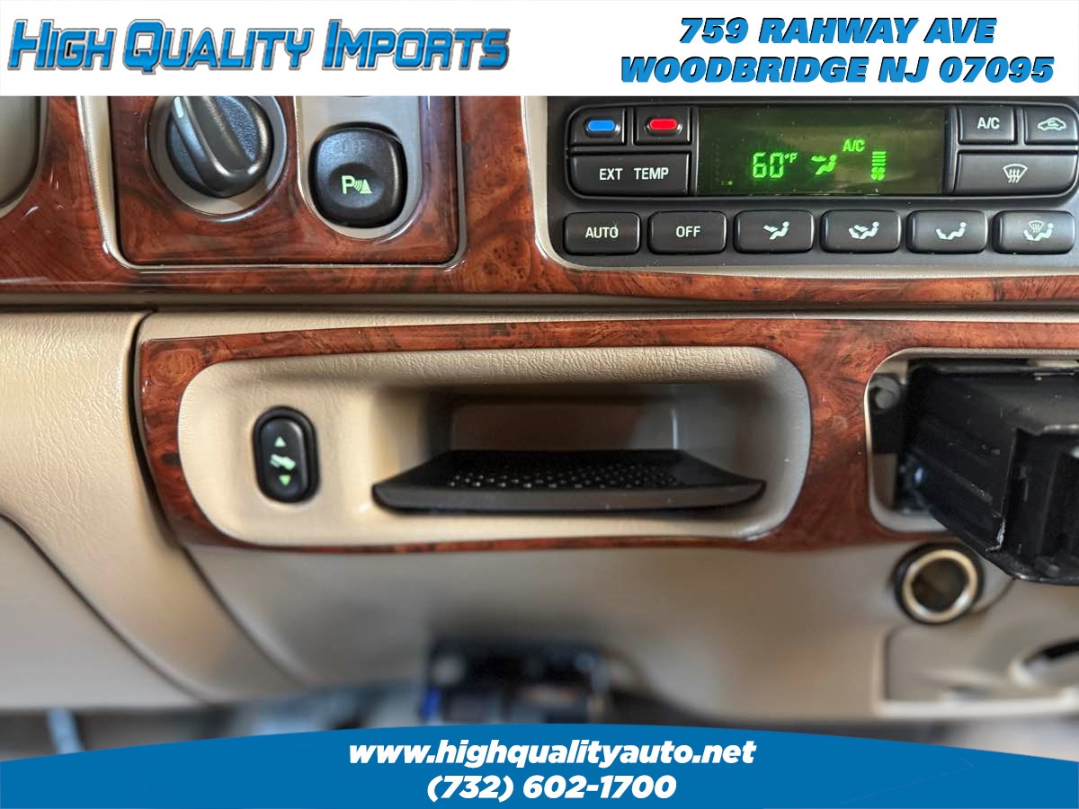2004 Ford Excursion Limited photo 26