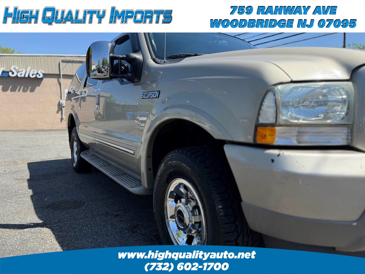 2004 Ford Excursion Limited photo 9