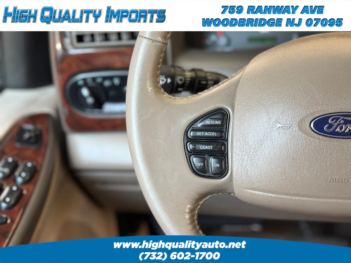 2004 Ford Excursion Limited photo 36