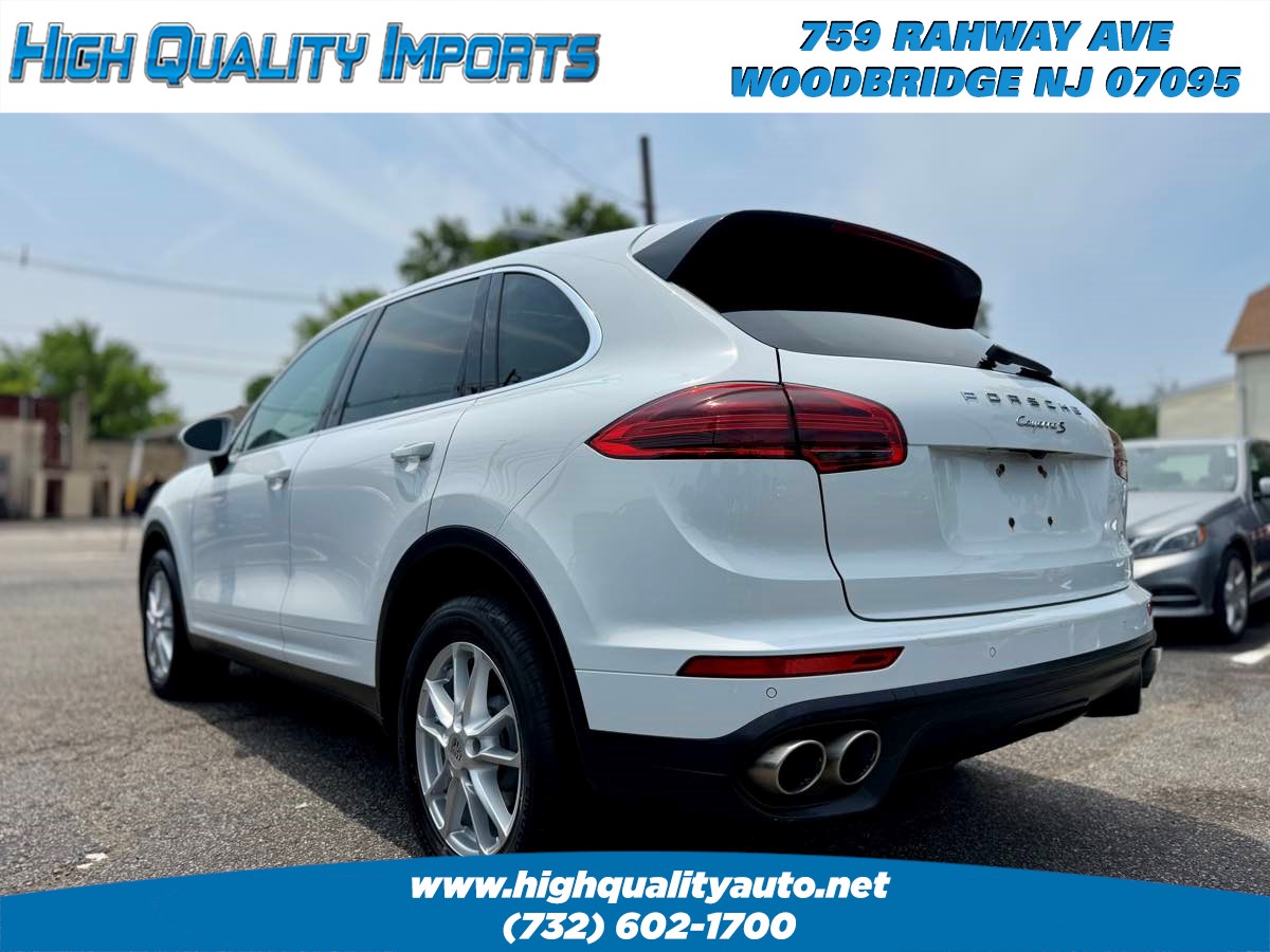 2015 Porsche Cayenne S photo 5