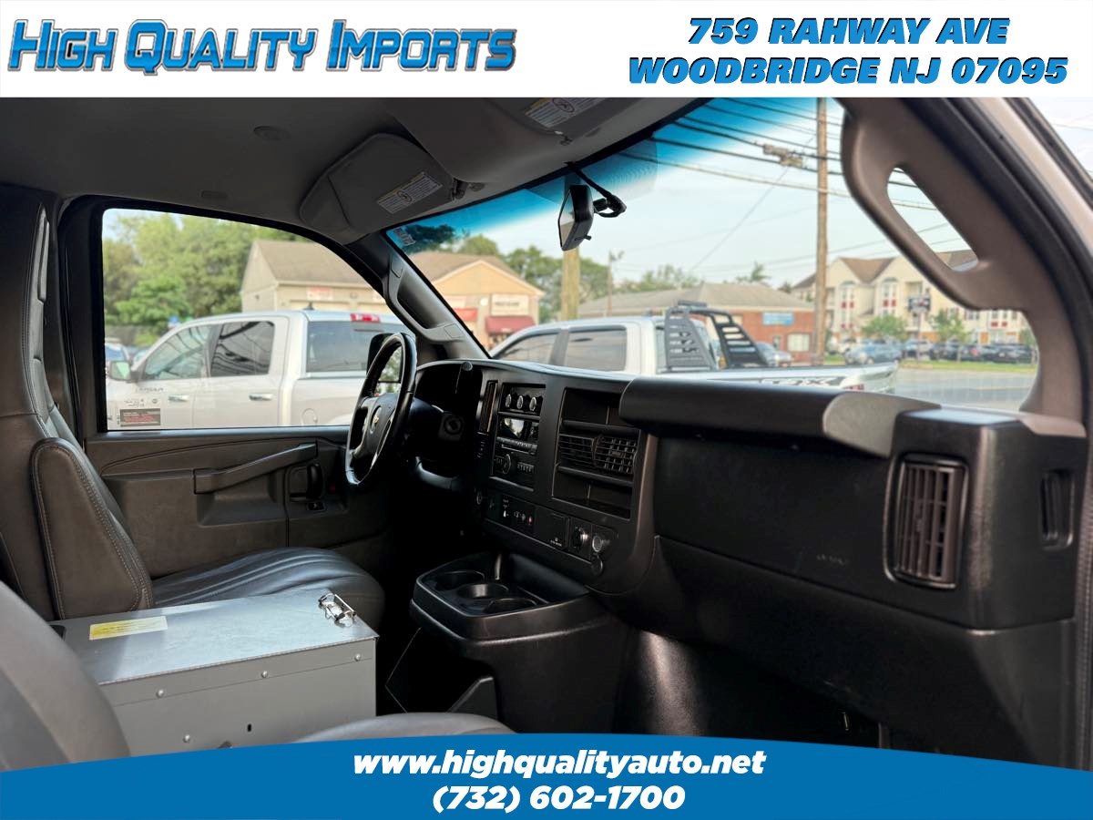 2018 Chevrolet Express Cargo photo 25