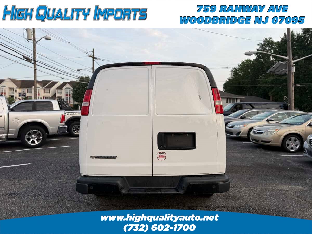 2018 Chevrolet Express Cargo photo 11