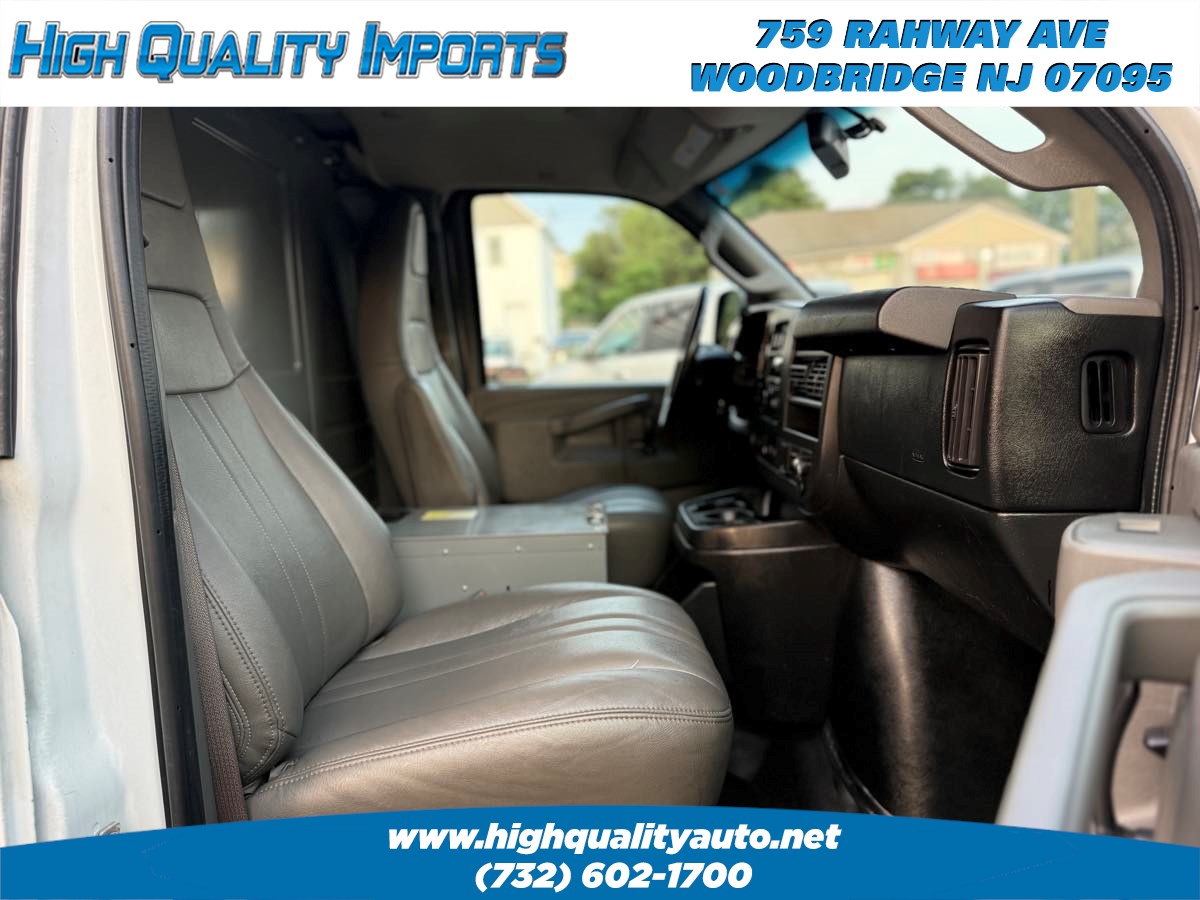 2018 Chevrolet Express Cargo photo 24
