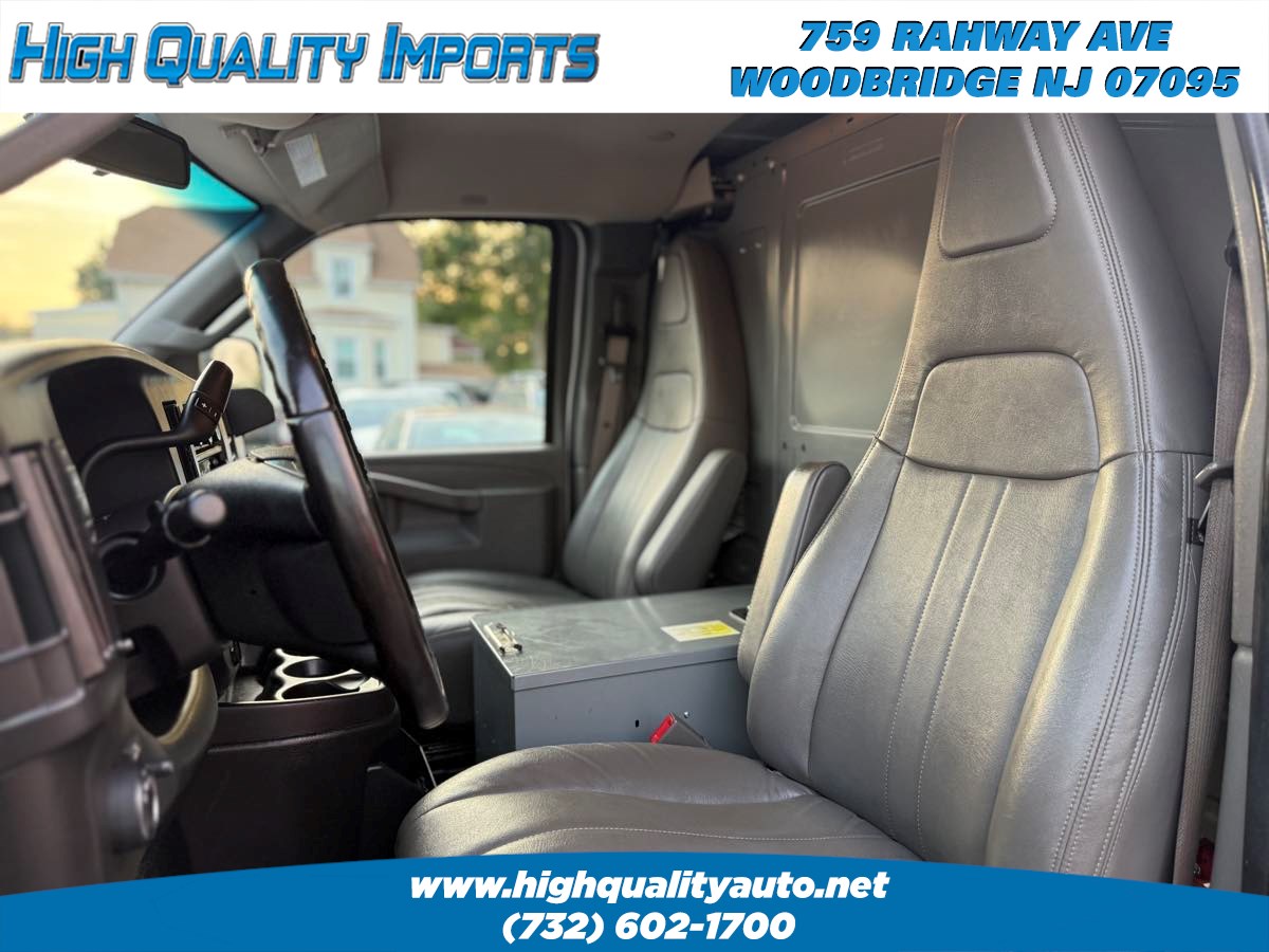 2018 Chevrolet Express Cargo photo 22