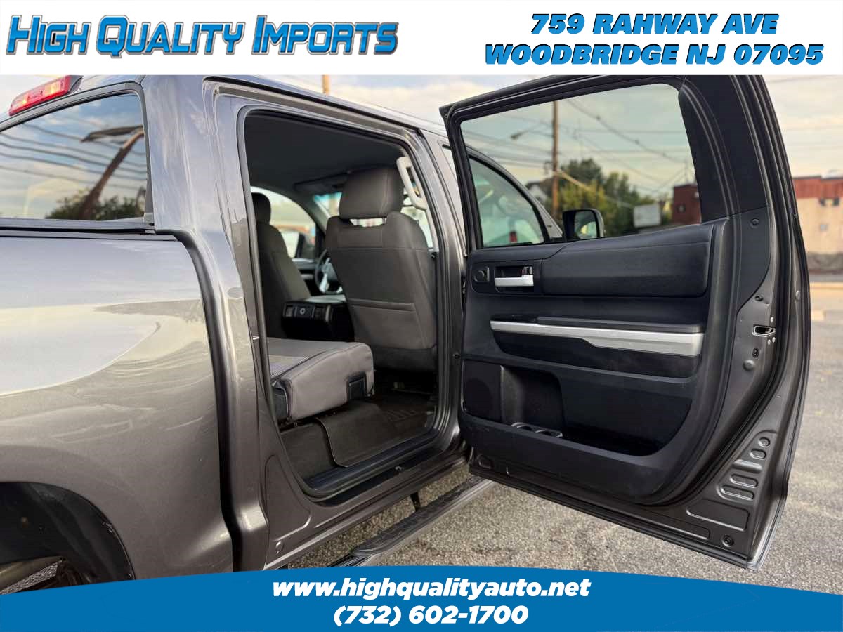 2014 Toyota Tundra SR5 photo 16