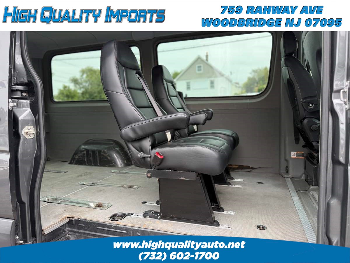 2017 Mercedes Benz Sprinter 2500 Standard Roof photo 18