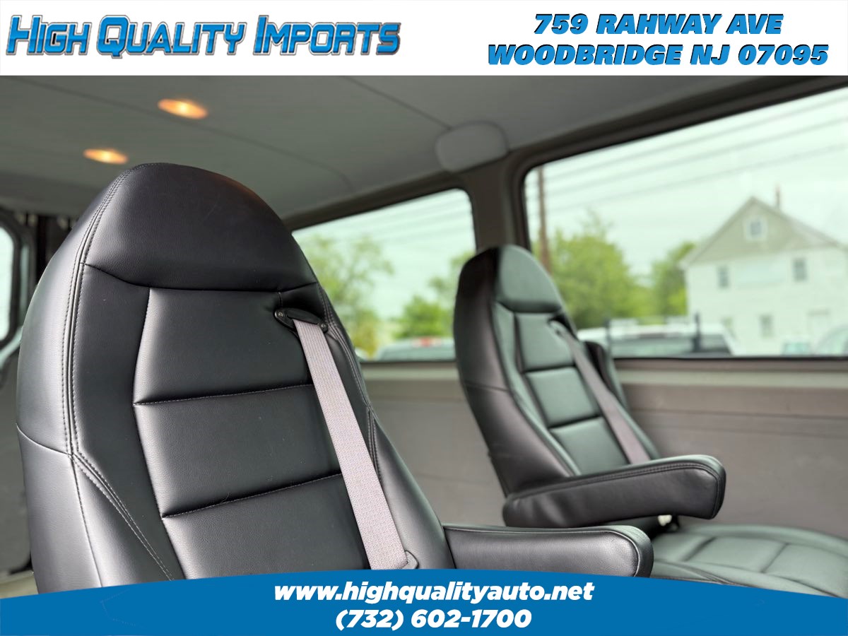 2017 Mercedes Benz Sprinter 2500 Standard Roof photo 21