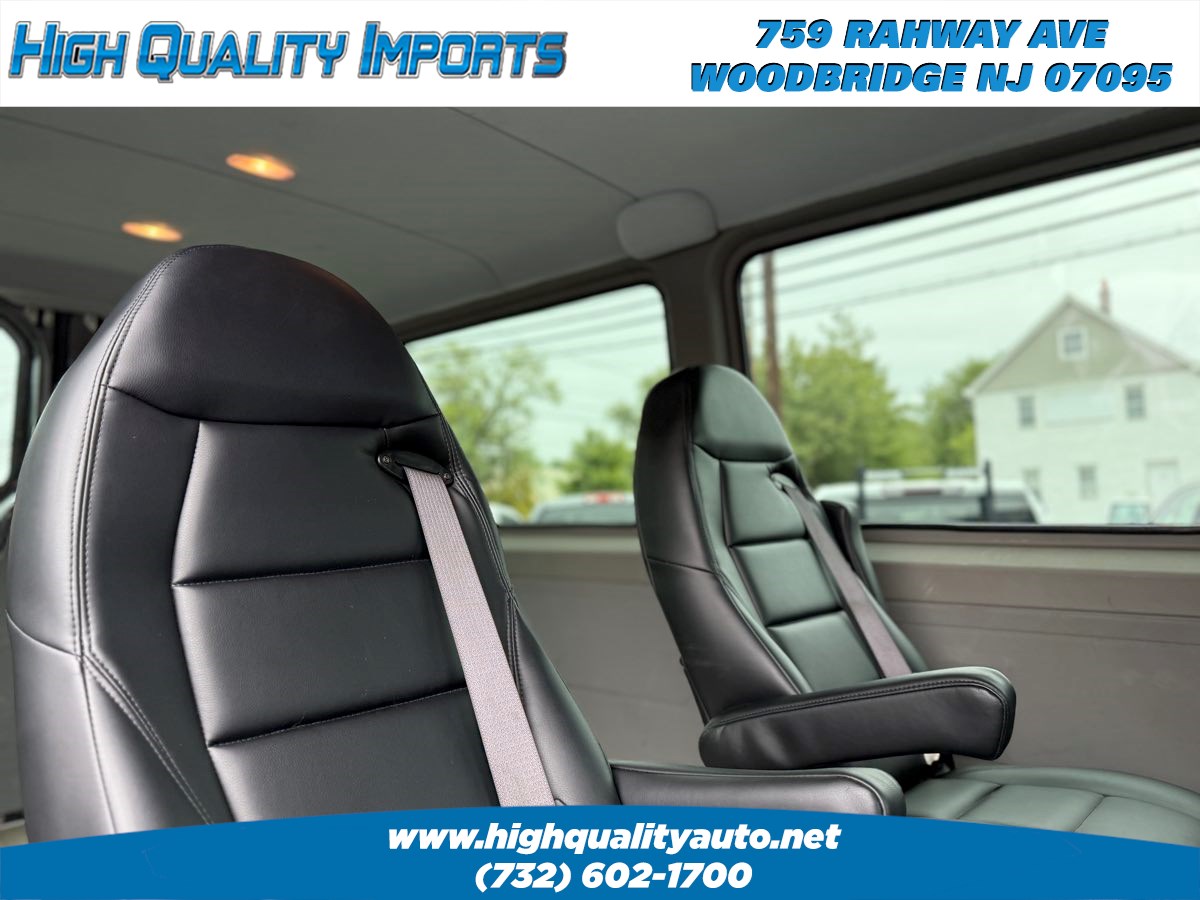 2017 Mercedes Benz Sprinter 2500 Standard Roof photo 19