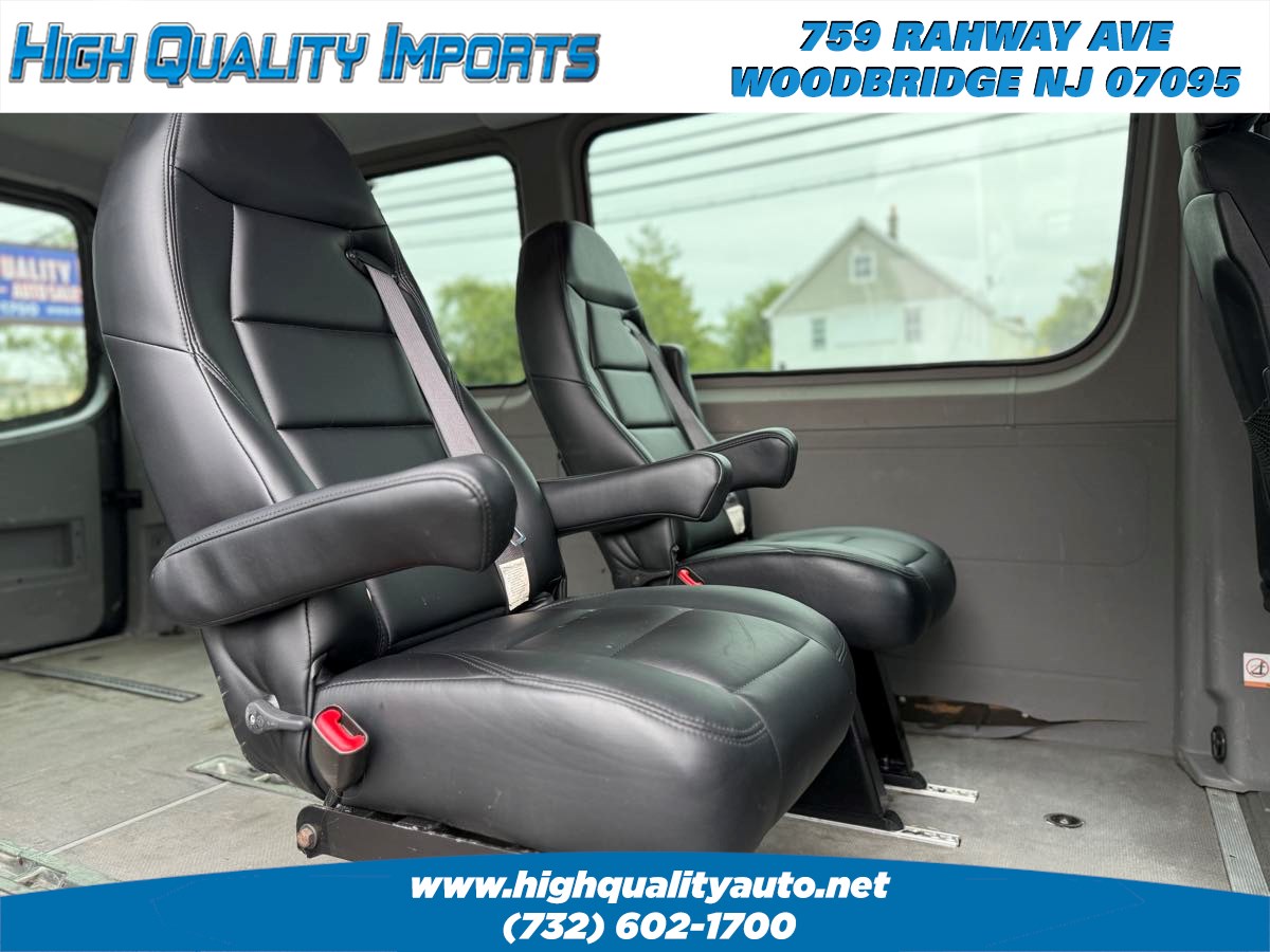 2017 Mercedes Benz Sprinter 2500 Standard Roof photo 20