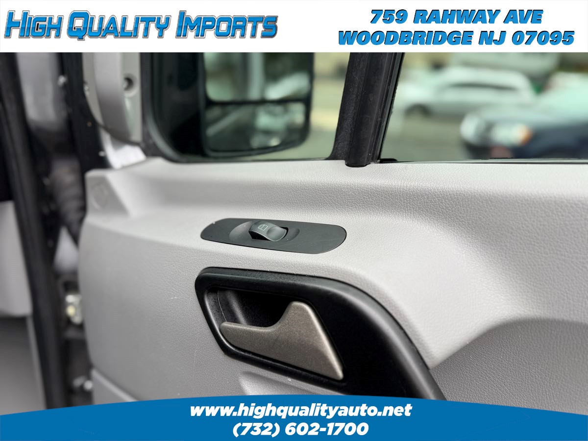 2017 Mercedes Benz Sprinter 2500 Standard Roof photo 34