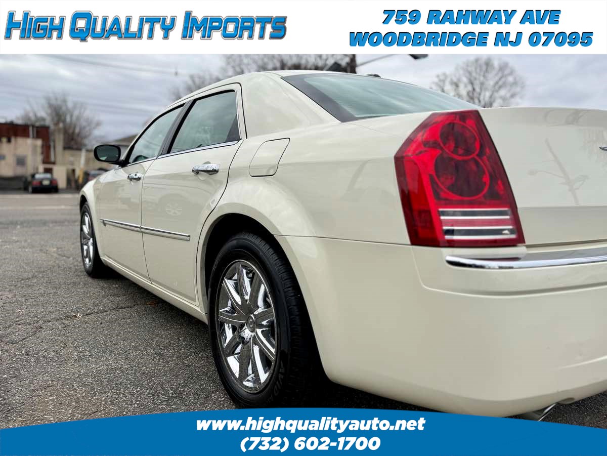 Sold 2009 Chrysler 300C 300C Hemi in Woodbridge
